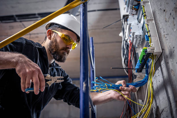 Best Electrical Contractors for Businesses  in Wyoming, OH